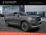 2023 Navigator L Thumbnail 1