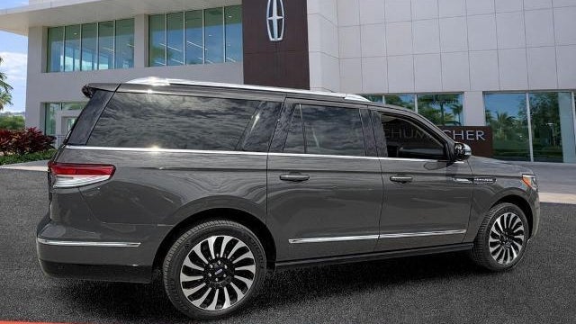 2023 Lincoln Navigator L Black Label