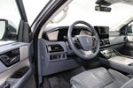2023 Navigator L Thumbnail 24