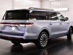 2023 Navigator L Thumbnail 7
