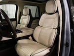 2023 Navigator L Thumbnail 25