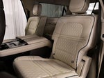 2023 Navigator L Thumbnail 27