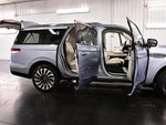 2023 Navigator L Thumbnail 30