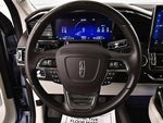 2023 Navigator L Thumbnail 17