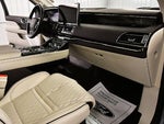 2023 Navigator L Thumbnail 26