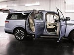 2023 Navigator L Thumbnail 30