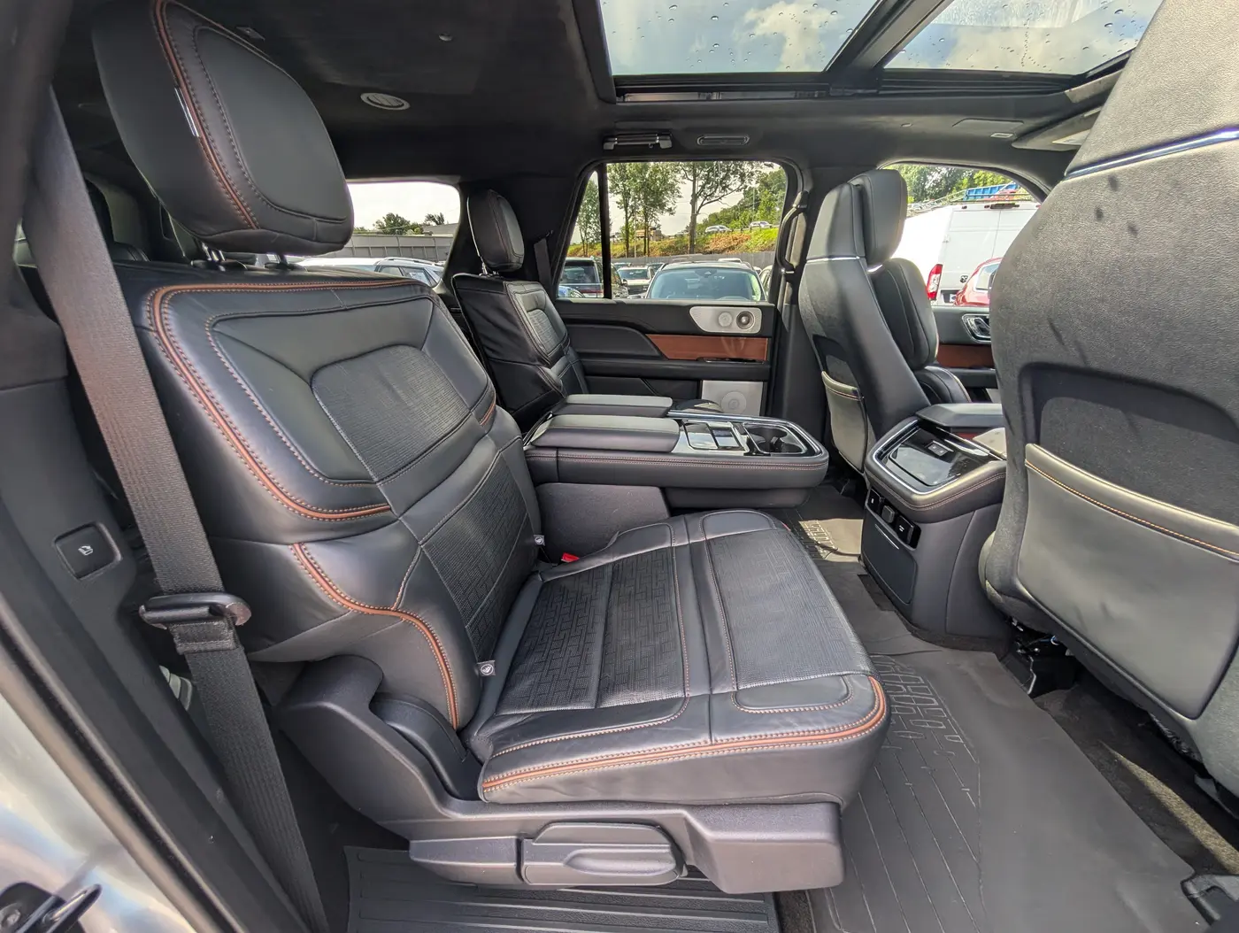 2024 Lincoln Navigator - $71,000