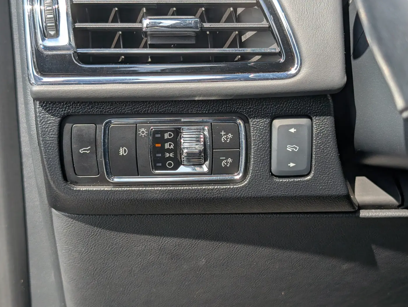2024 Lincoln Navigator - $71,000