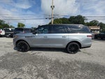 2024 Navigator L Thumbnail 3