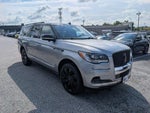 2024 Navigator L Thumbnail 8