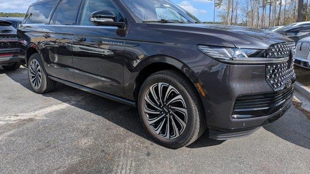 2025 Lincoln Navigator L Black Label