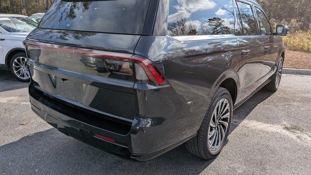 2025 Lincoln Navigator L Black Label