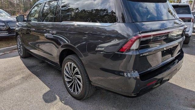 2025 Lincoln Navigator L Black Label