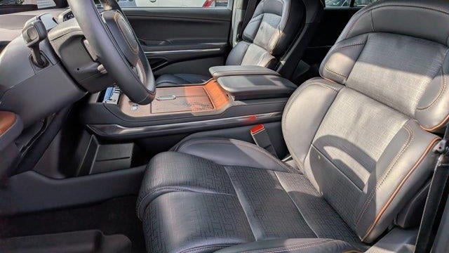 2025 Lincoln Navigator L Black Label