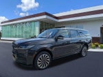2025 Navigator L Thumbnail 4