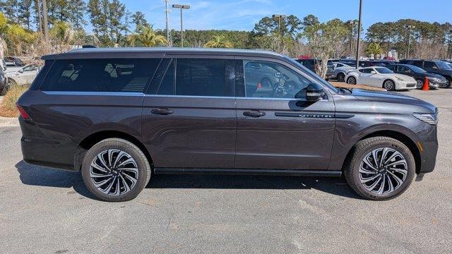2025 Lincoln Navigator L Black Label