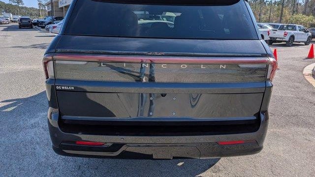 2025 Lincoln Navigator L Black Label