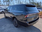 2025 Navigator L Thumbnail 6