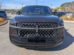 2025 Navigator L Thumbnail 9