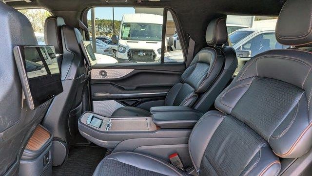 2025 Lincoln Navigator L Black Label