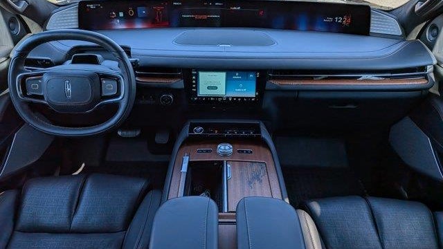 2025 Lincoln Navigator L Black Label