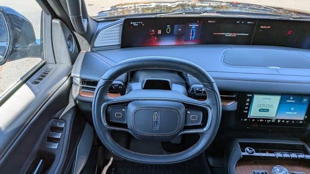 2025 Lincoln Navigator L Black Label