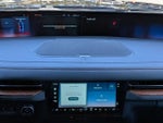 2025 Navigator L Thumbnail 19