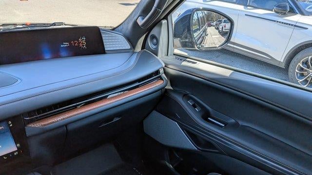2025 Lincoln Navigator L Black Label