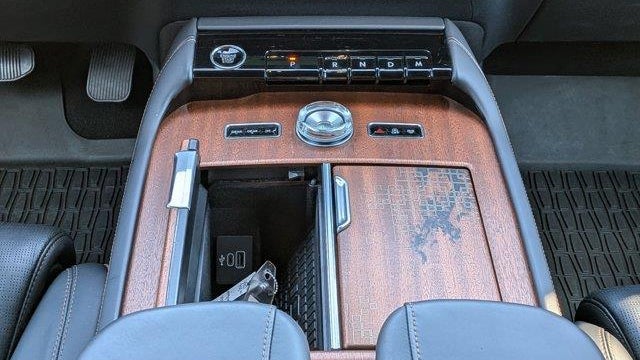 2025 Lincoln Navigator L Black Label