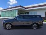 2025 Navigator L Thumbnail 7