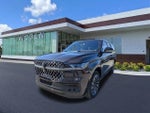 2025 Navigator L Thumbnail 8