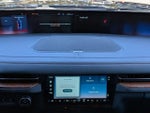 2025 Navigator L Thumbnail 19
