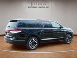 2023 Navigator L Thumbnail 8