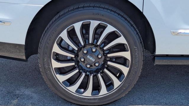 2023 Lincoln Navigator L Black Label