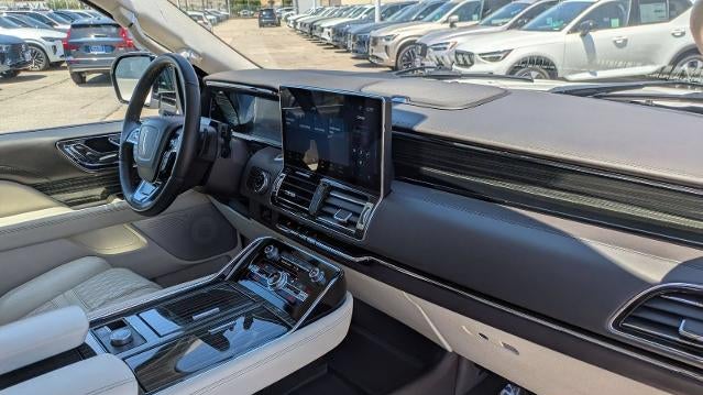 2023 Lincoln Navigator L Black Label