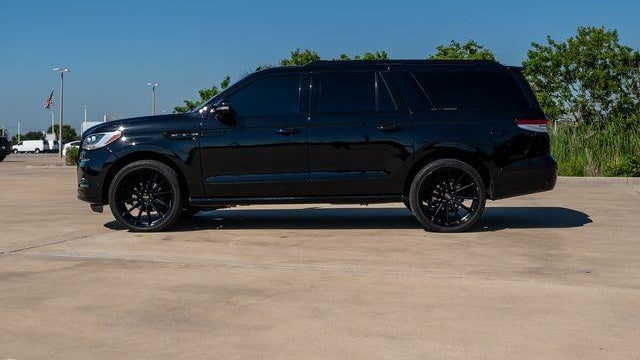 2023 Lincoln Navigator L Black Label