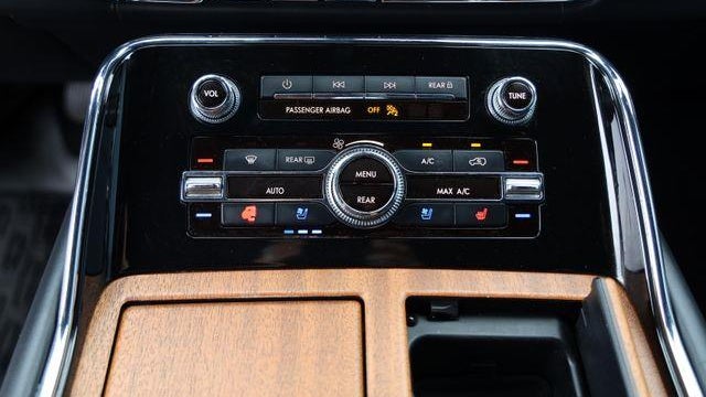 2023 Lincoln Navigator L Black Label