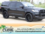 2023 Navigator L Thumbnail 1
