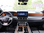 2023 Navigator L Thumbnail 11