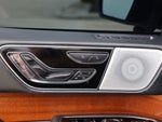 2023 Navigator L Thumbnail 23