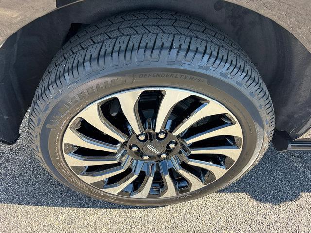 2023 Lincoln Navigator - $61,985