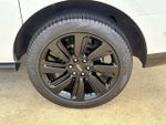 2024 Navigator L Thumbnail 5