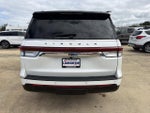 2024 Navigator L Thumbnail 7