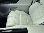 2024 Navigator L Thumbnail 17