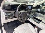 2024 Navigator L Thumbnail 19