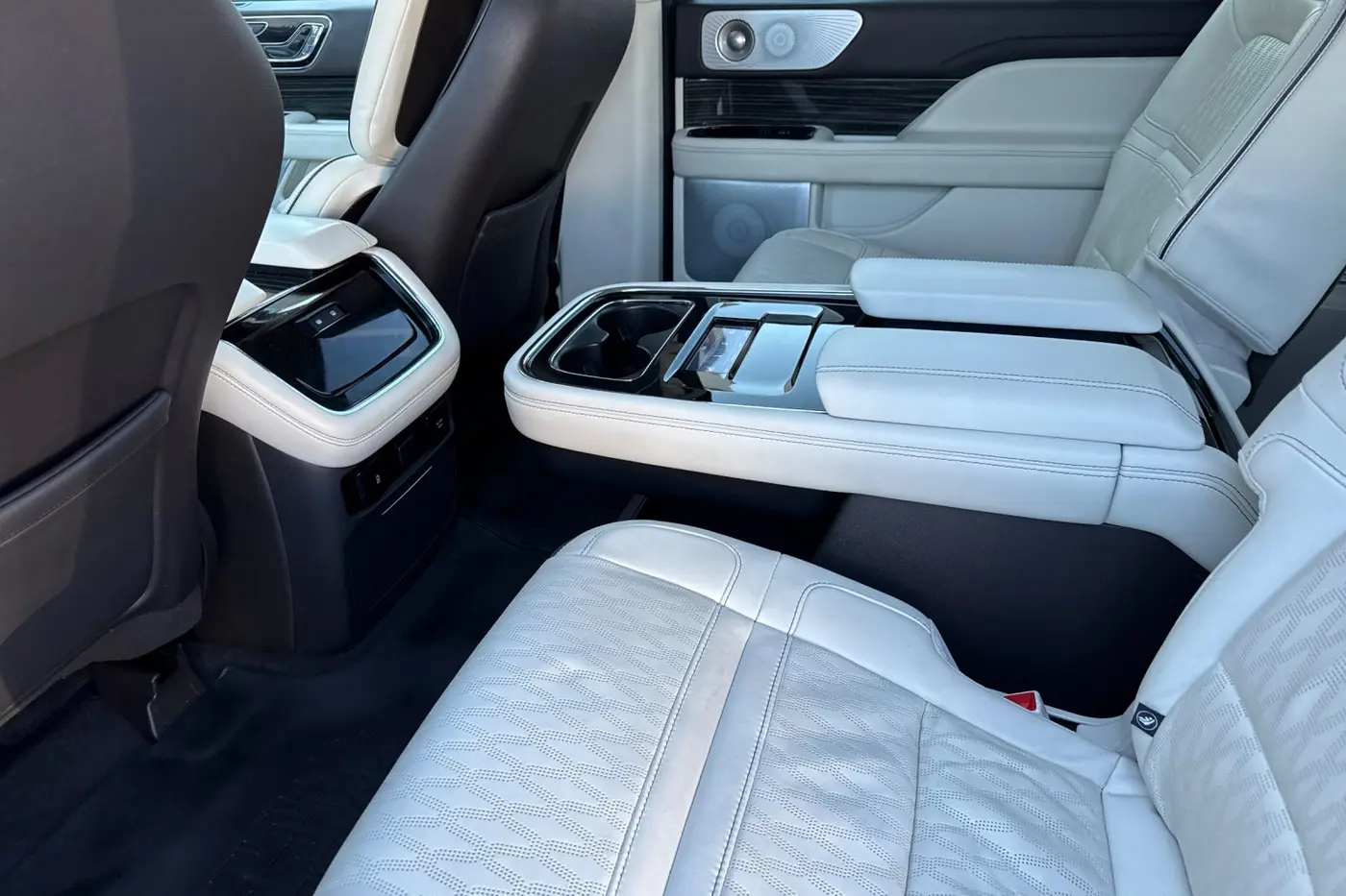 2024 Lincoln Navigator - $67,917