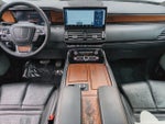 2024 Navigator L Thumbnail 5