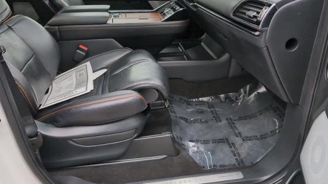 2024 Lincoln Navigator L Black Label
