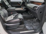 2024 Navigator L Thumbnail 20