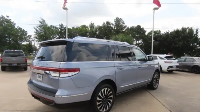 2024 Lincoln Navigator L Black Label